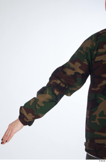 Nigel arm camo jacket casual dressed sleeve upper body 0004.jpg